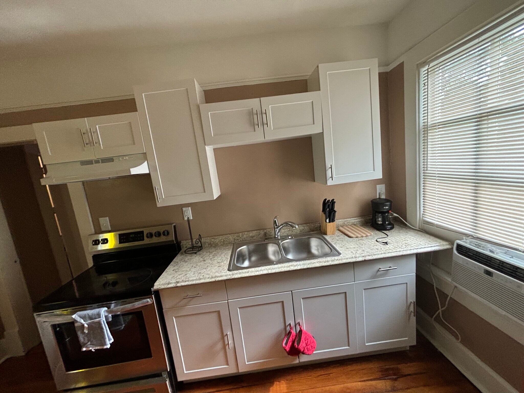 Building Photo - 1231 18th St