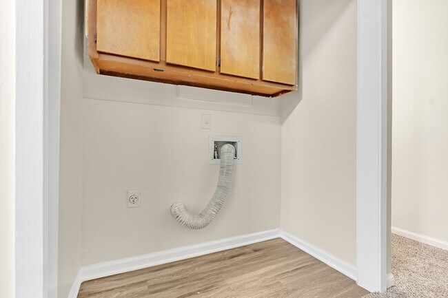 Building Photo - 1838 Quail Park Cir