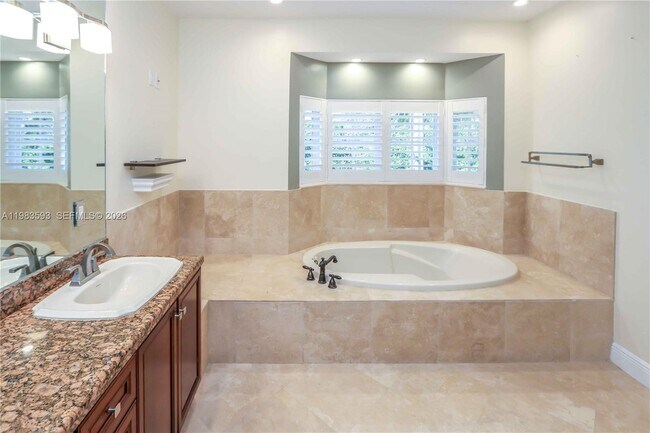 Building Photo - 11064 SW 79th Path