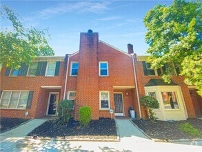 Building Photo - 877 Lenox Oaks Cir NE