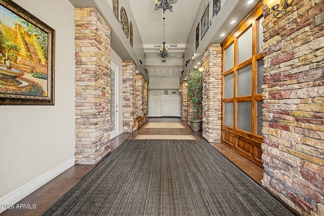 Building Photo - 5450 E Deer Valley Dr