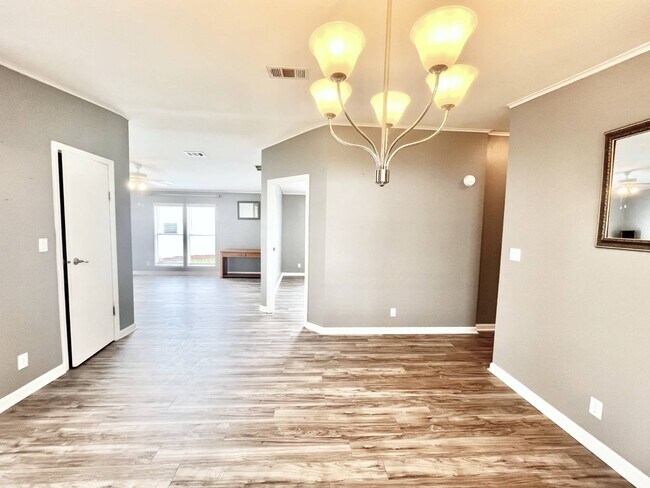 Building Photo - 5498 Crane Feather Dr