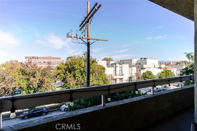 Building Photo - 4430 Noble Ave