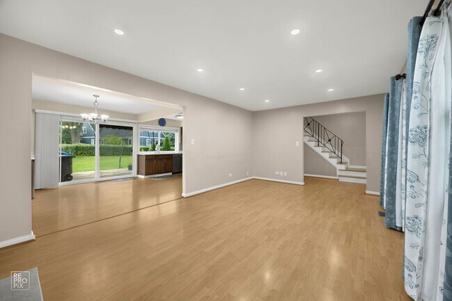 Building Photo - 120 Tamworth Pl