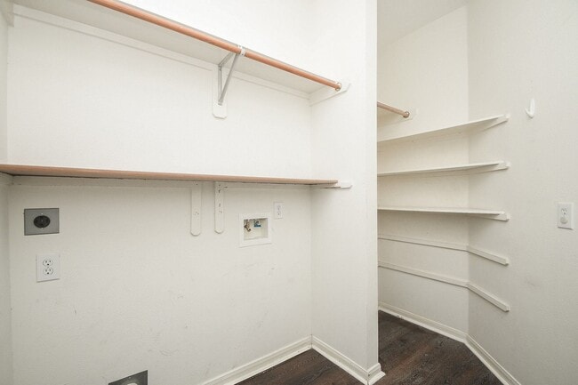 Building Photo - 2707 Millers Falls Ct