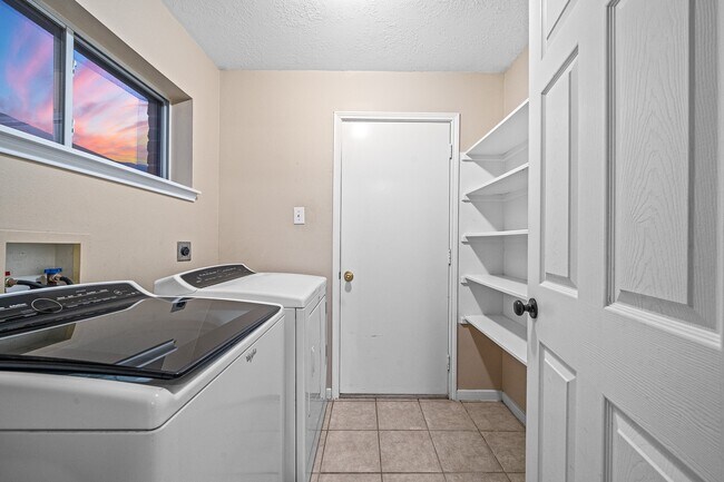 Building Photo - 19603 Yaupon Mist Dr