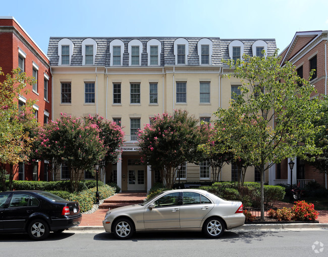 Primary Photo - Clayborne Apartments