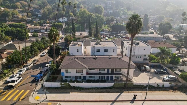 Building Photo - Esmeralda