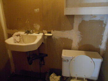 Building Photo - 1202 5th St