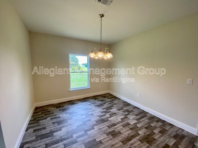 Building Photo - 153 Anzio Dr