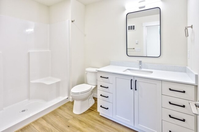 Aster Floorplan - Bathroom - Alpengrove