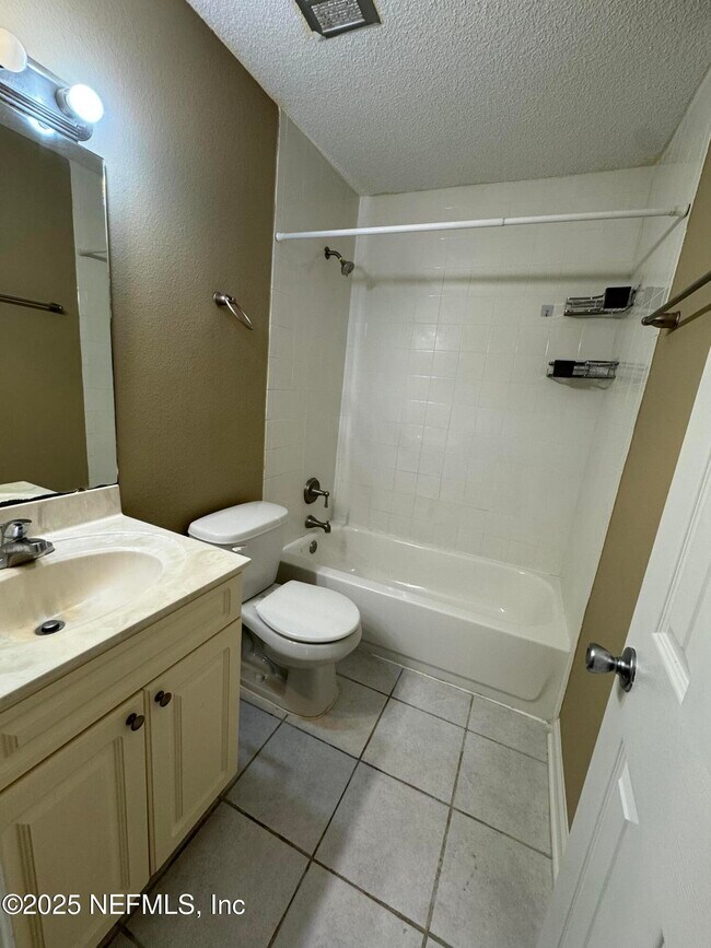 Building Photo - 6526 La Mirada Dr E