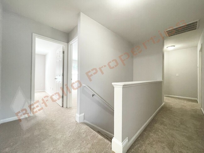 Building Photo - 112 Taylors Creek Ct