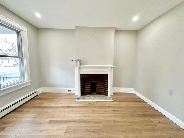 Building Photo - 129 Lafayette Ave