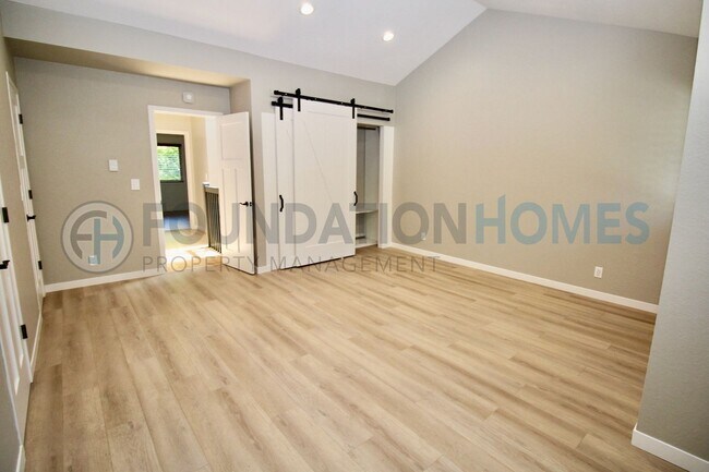 Building Photo - Renovated San Marin Townhouse | loft, A/C & 2-Car Garage - FOUNDATION