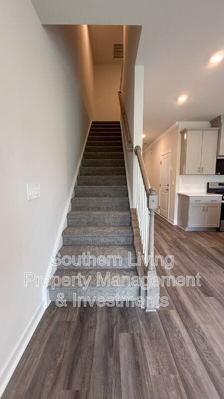 Building Photo - 1423 Old Rivers Rd