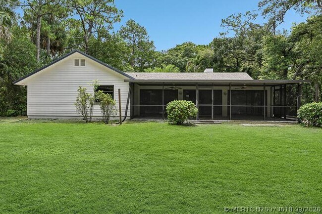 Building Photo - 16700 96th Terrace N