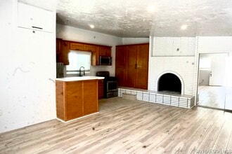 Building Photo - 1704 E Westinghouse St
