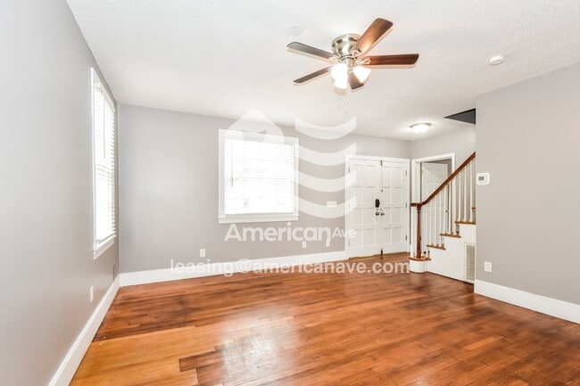 Building Photo - 2894 Elm St