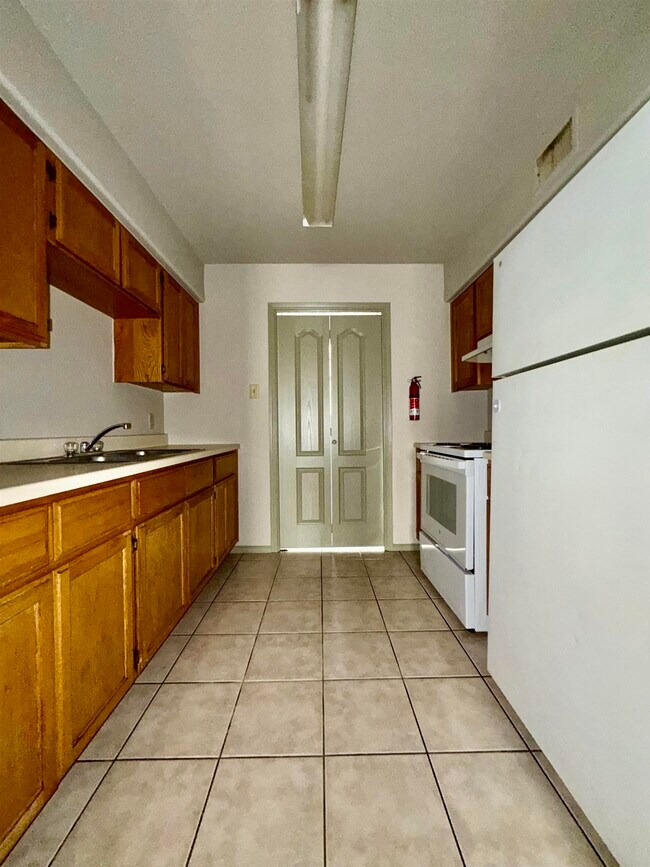 Building Photo - 507 Shiloh Dr