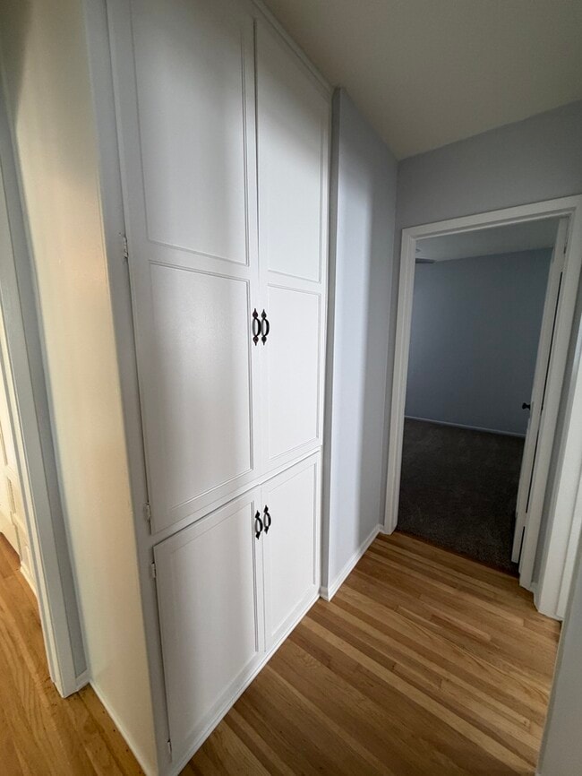 Building Photo - Beautiful single-family home in lovely Southeast Anaheim