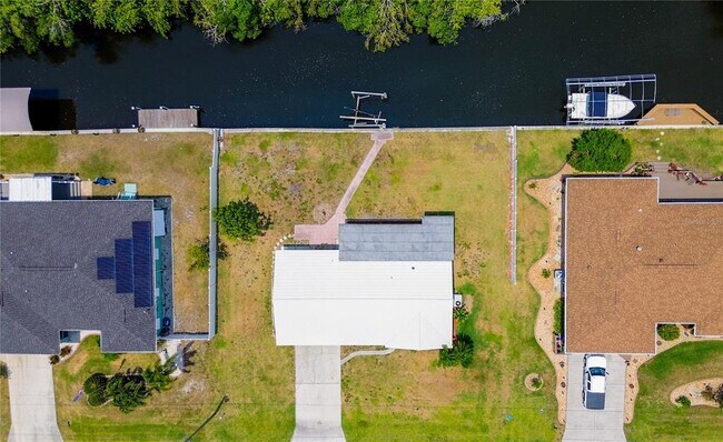 Building Photo - 644 Bonita Ct