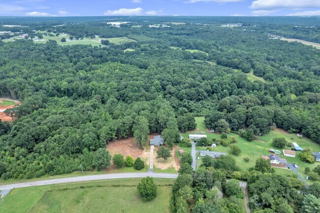 Building Photo - 297 Irby Rd