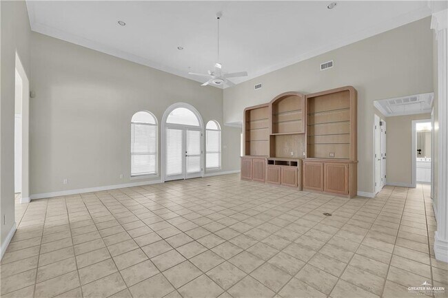Building Photo - 321 Condor Ave