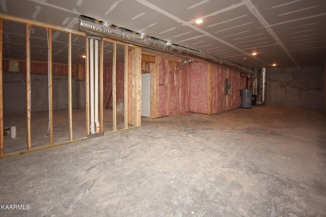 Building Photo - 8135 Vassar Ln