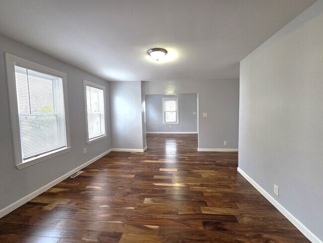 Building Photo - 69 Pratt St