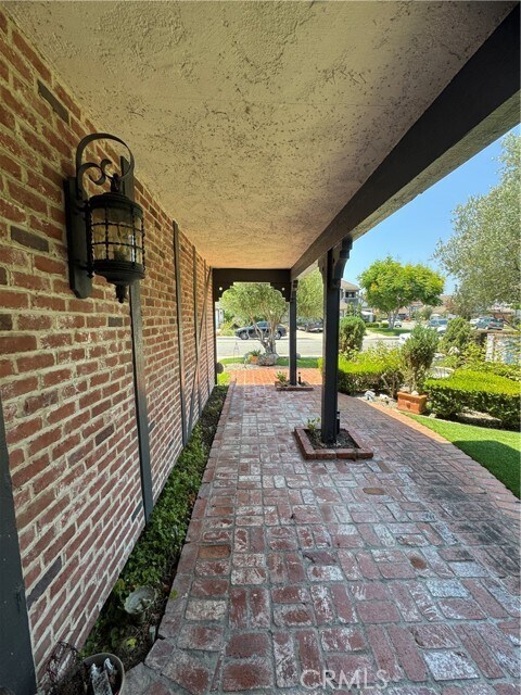 Building Photo - 28102 Camellia Ct