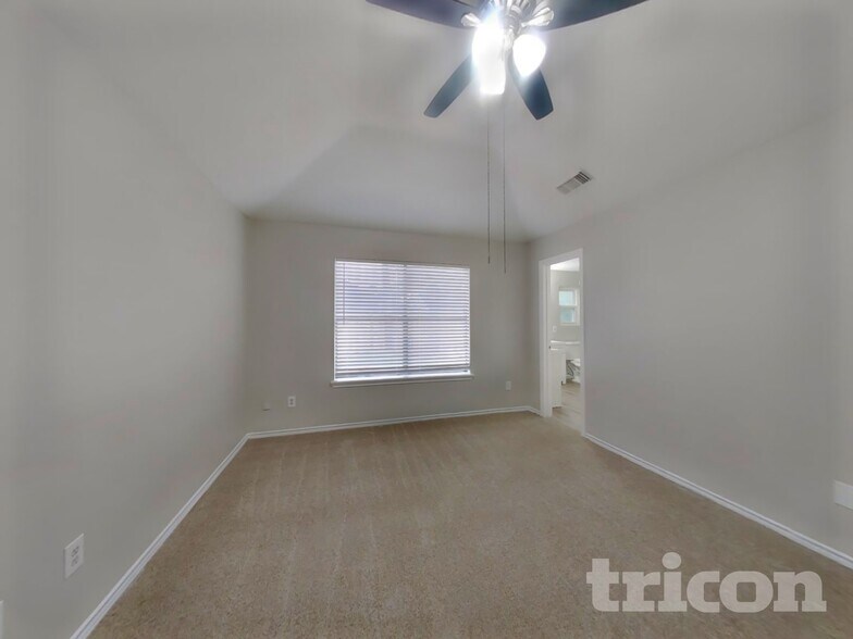 Building Photo - 19403 Misty Cove Dr