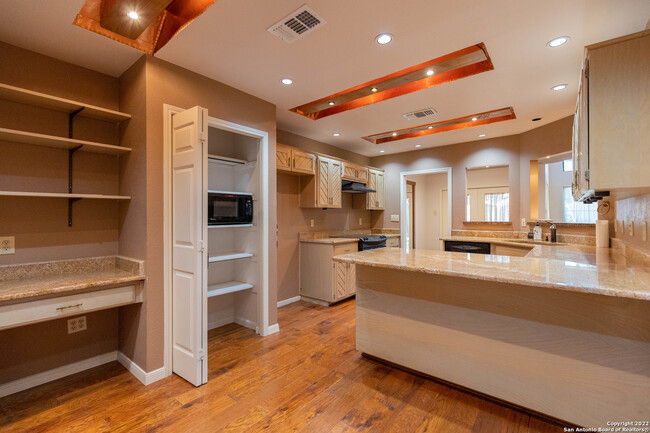 Building Photo - 14110 Vistawood-