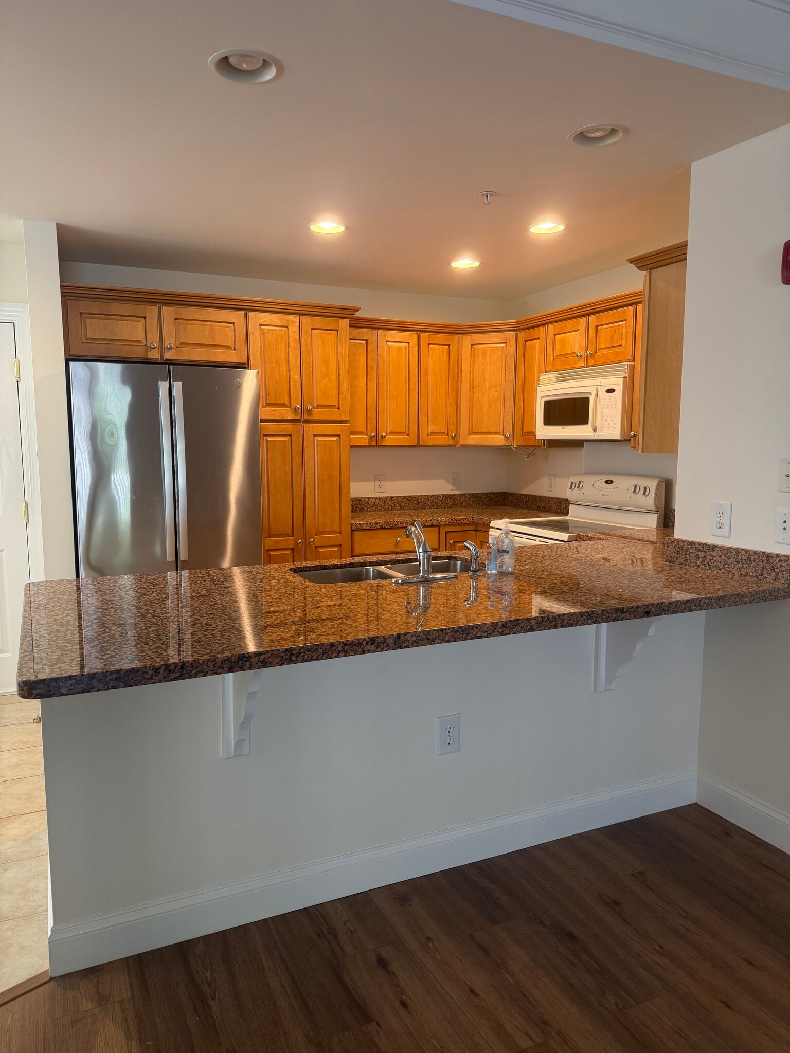 Building Photo - 5 Sally Sweet Way