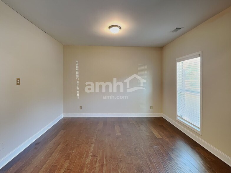 Building Photo - 1259 Victoria Walk Ln