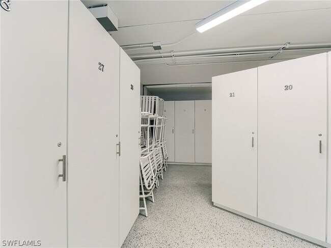 Building Photo - 354 Harbour Dr