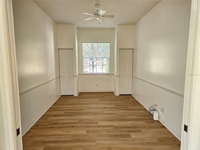 Building Photo - 835 Chalmers Dr