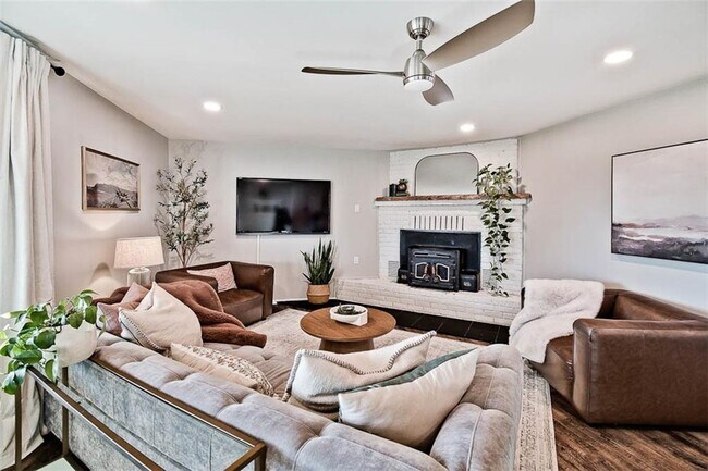 Building Photo - 9940 Kitty Rd