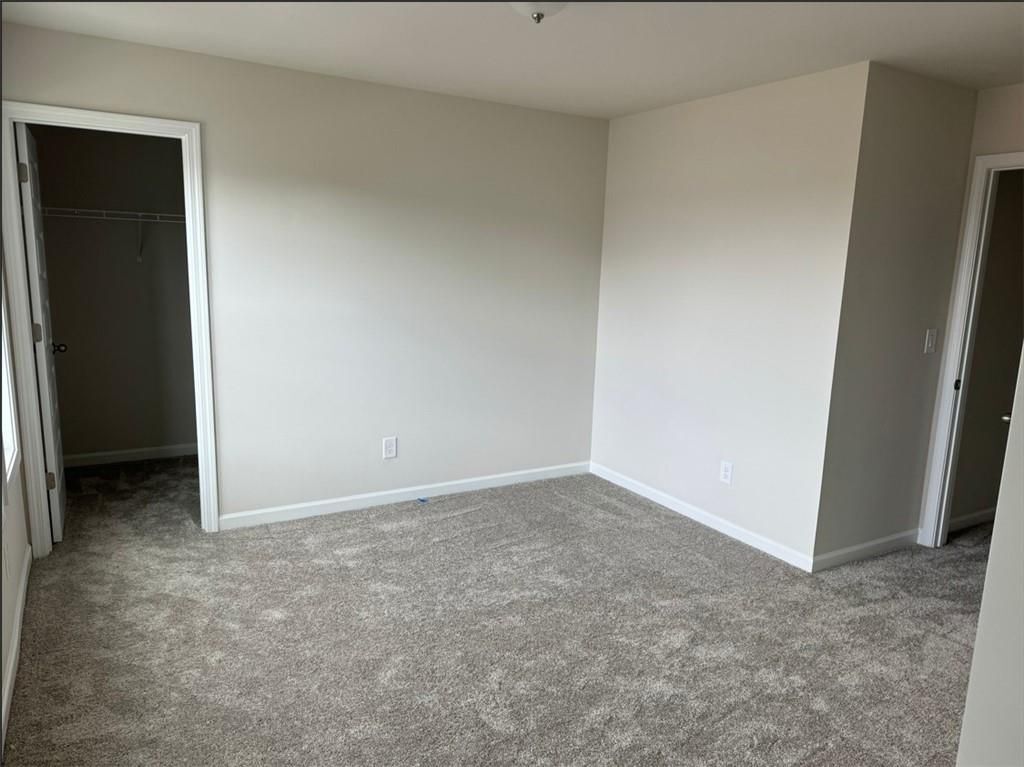 Building Photo - 3250 Westgate Park Dr