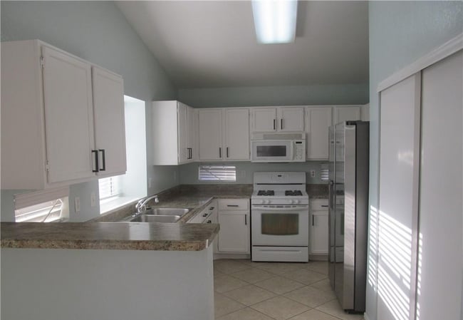 Building Photo - 1417 Spice Sky Dr