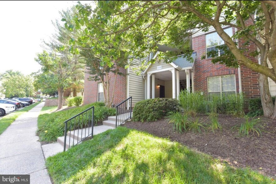 Building Photo - 12158 Penderview Ln