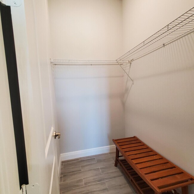 Building Photo - 2161 SE Sunflower St