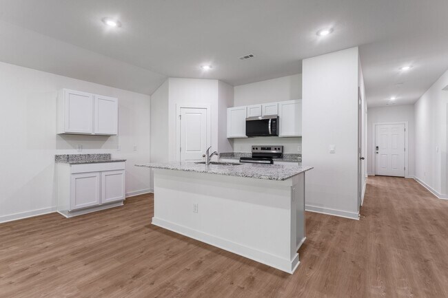 Building Photo - Welcome to your dream home in the prime lo...