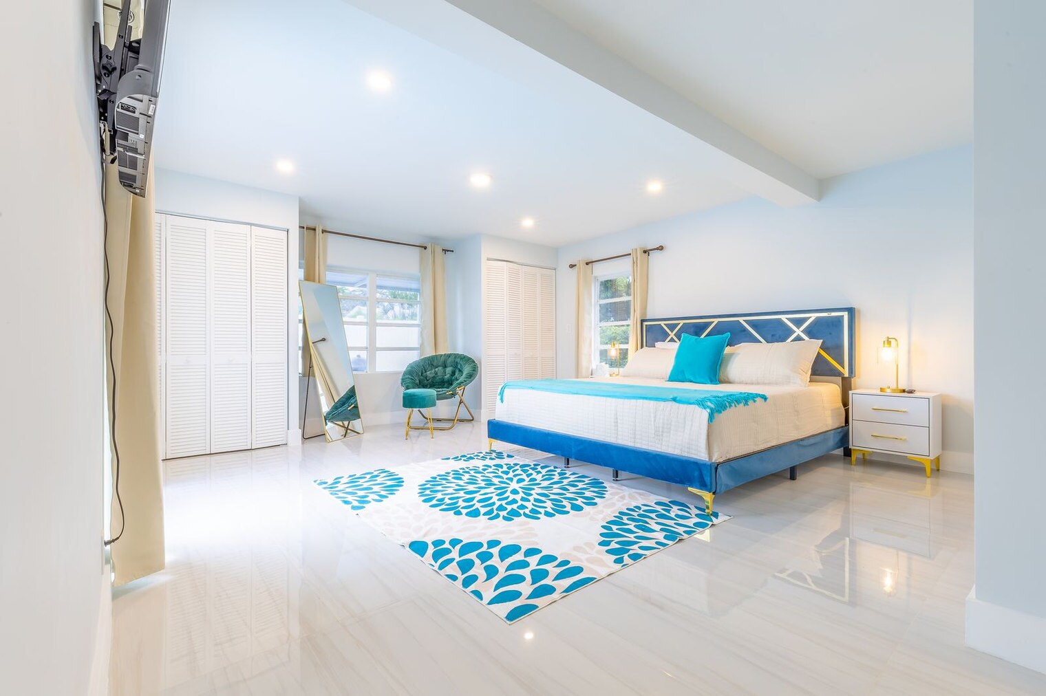 Building Photo - 6466 NW 20th St