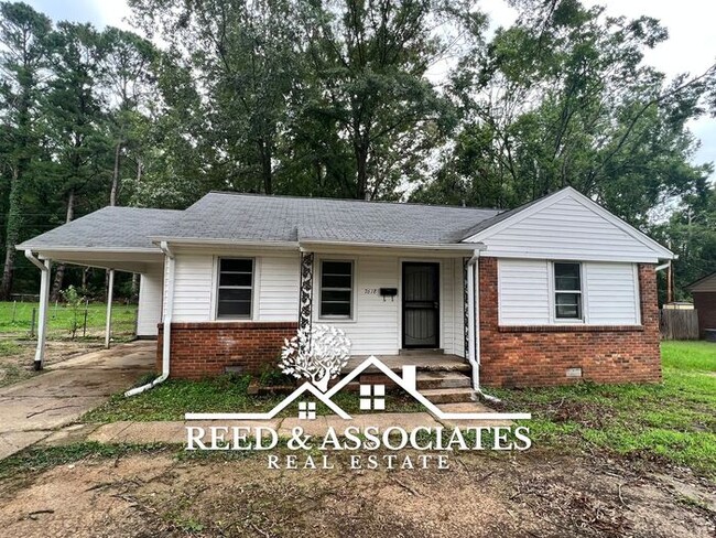 Primary Photo - Updated Home Located in Millington!