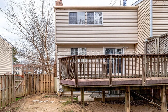 Building Photo - 5328 Larochelle Ct