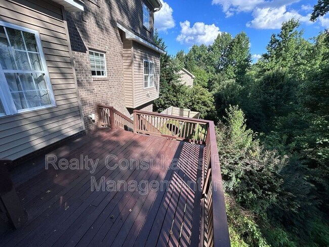 Building Photo - 4540 Pebble Lake Dr