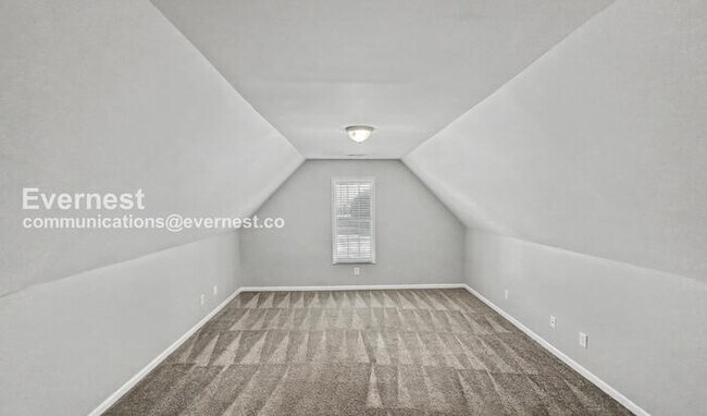 Building Photo - 2901 Old Well Ln