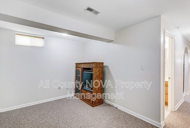 Building Photo - 8308 Deerstill Way