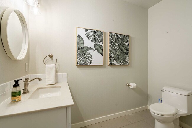 Building Photo - 3046 NE Glisan St